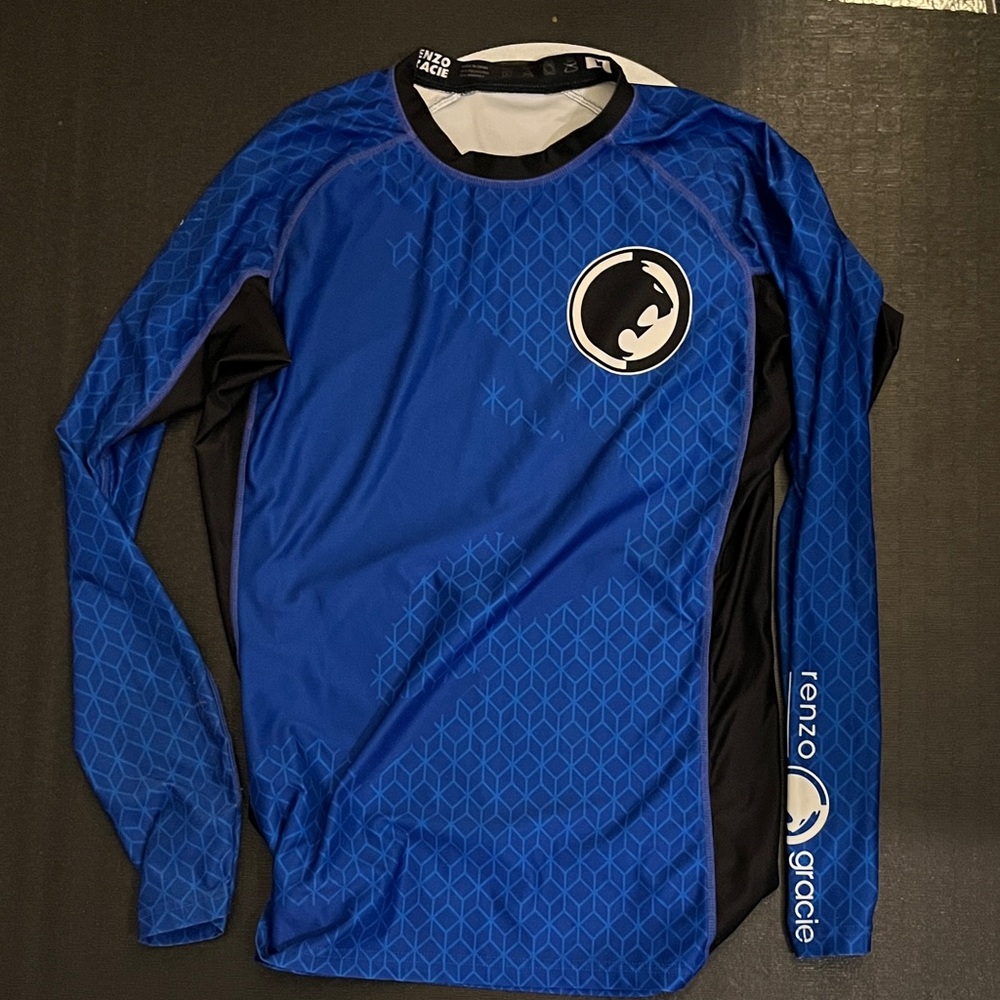 Blue Men's RGA BJJ rashguard SIZE MEDIUM